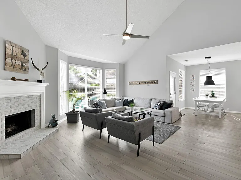 3423 Auburn Hollow Ln — Photo 12