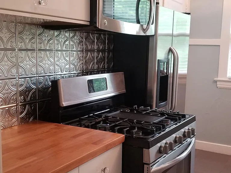 743 Fountain St NE #1 — Photo 2