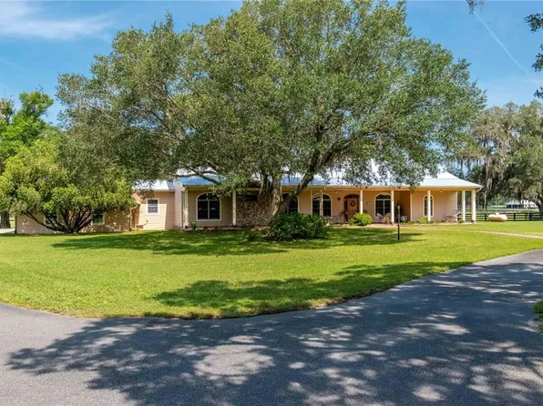 6140 NW 145th Avenue Rd, Morriston, FL 32668