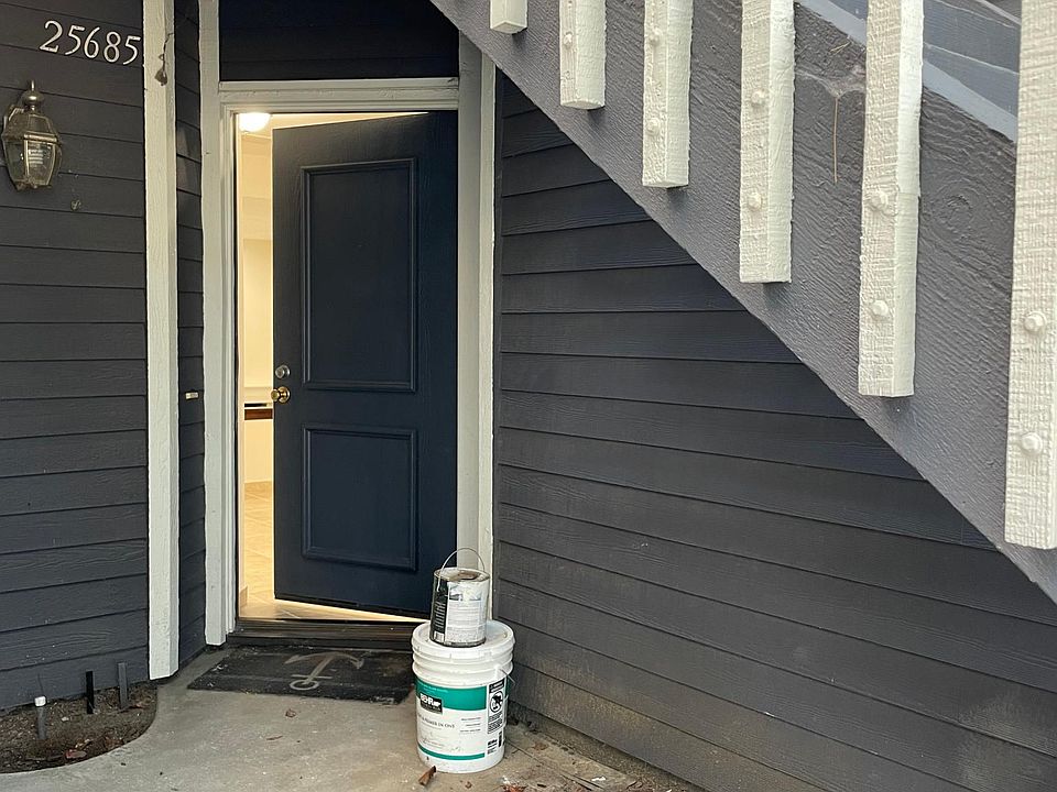 1st image of 25685 Pine Creek Ln