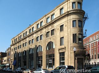 3325 N Lincoln Ave APT 301, Chicago, IL 60657