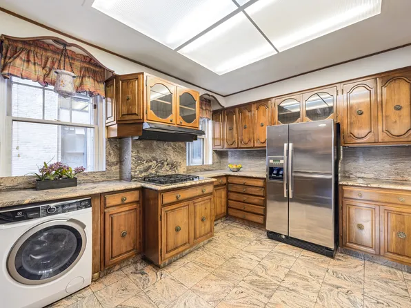 262 Central Park West image 13 of 14