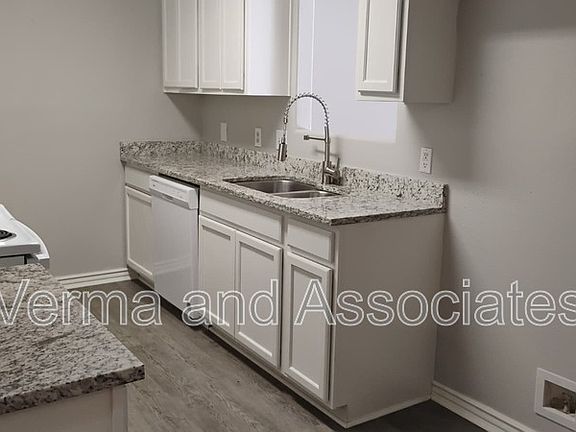 5th image of 281 Graystone Cir #281