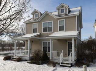 2812 Faulkner Dr, Chaska, MN 55318