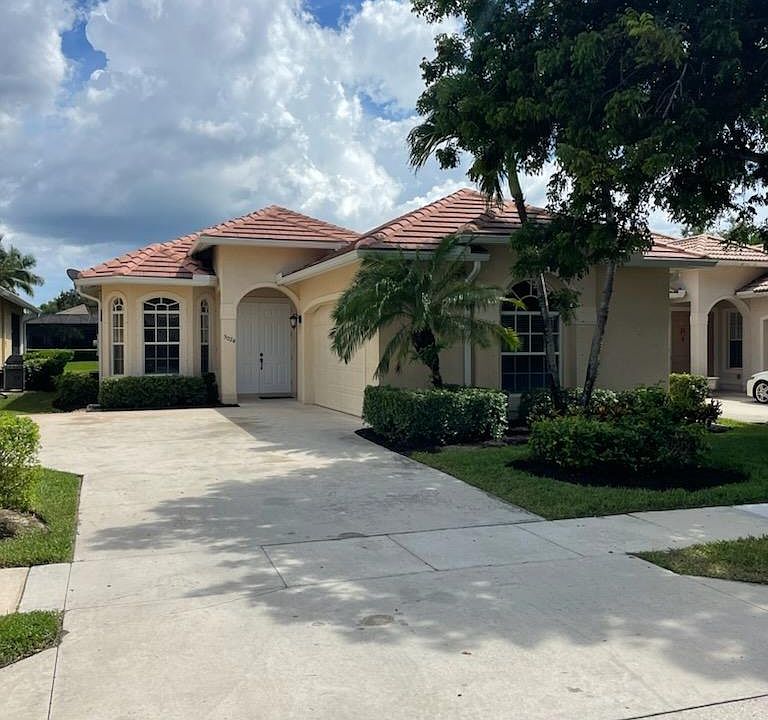 1st image of 5024 Fairhaven Ln