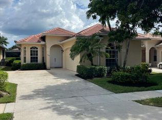 5024 Fairhaven Ln, Naples, FL 34109