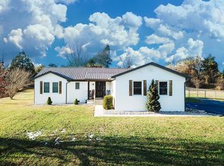 145 Woodes Pointe Dr, Berea, KY 40404