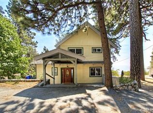 25079 Ocean View Dr, Crestline, CA 92325