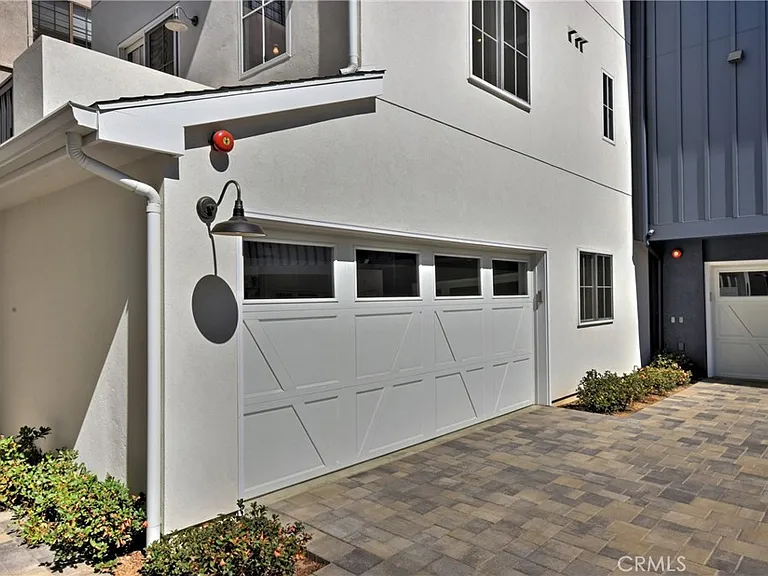 4641 Cahuenga Blvd — Photo 36