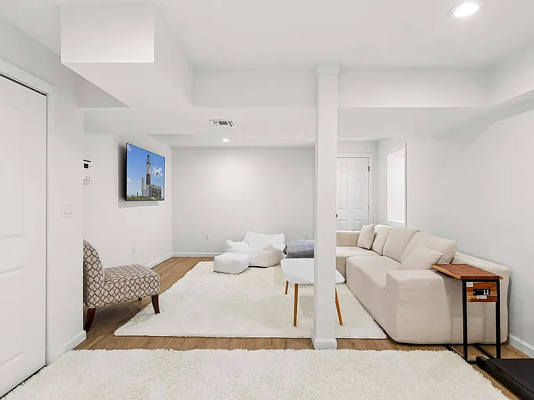 6 Private Rd — Photo 12
