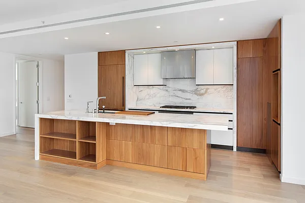 Rented by Douglas Elliman | media 7