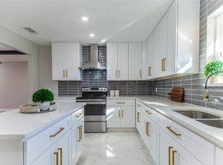 2117 Court Dr, Palestine, TX 75803