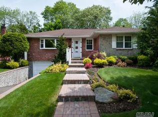 219 Willets Ln, Jericho, NY 11753