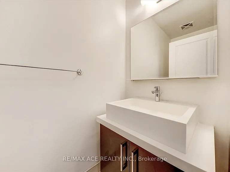 65 Saint Mary St #4209 — Photo 13
