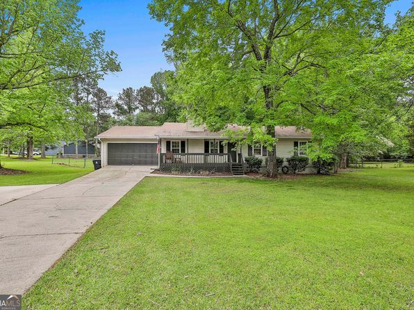 80 Nectarine Dr, Newnan, GA 30265