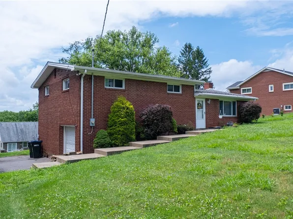 223 Larue Dr, Coraopolis, PA 15108