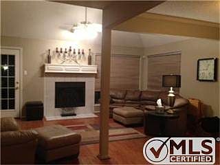 3rd image of 2840 Linden Ln