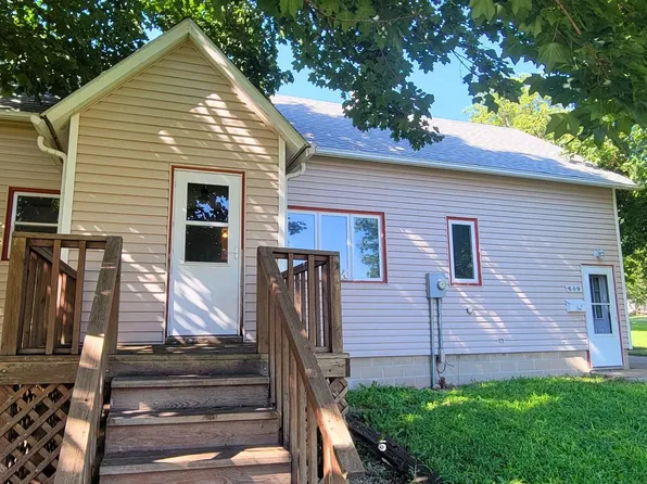 609 W 2nd St, Alta, IA 51002