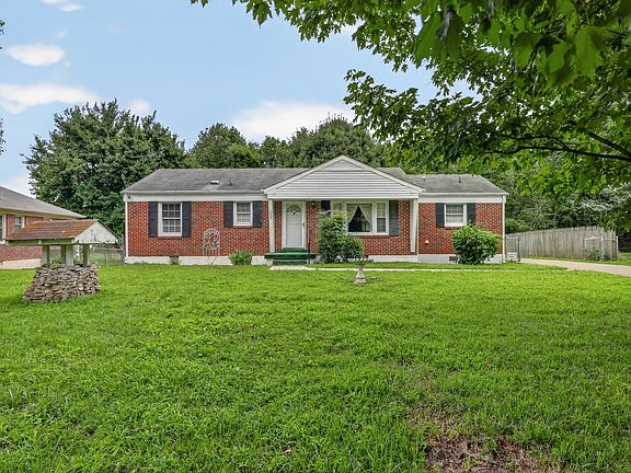 3rd image of 1809 Alpine Dr