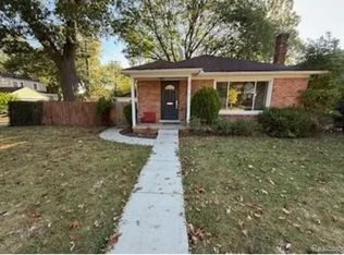 2865 Central St, Berkley, MI 48072