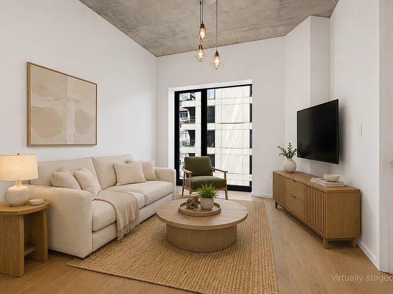 98 Front St #6P — Photo 1