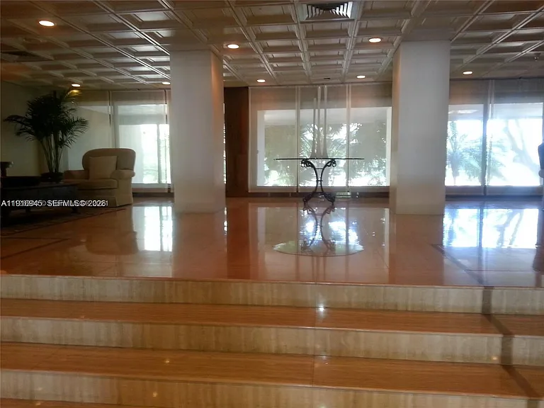 2333 Brickell Ave #2215 — Photo 37