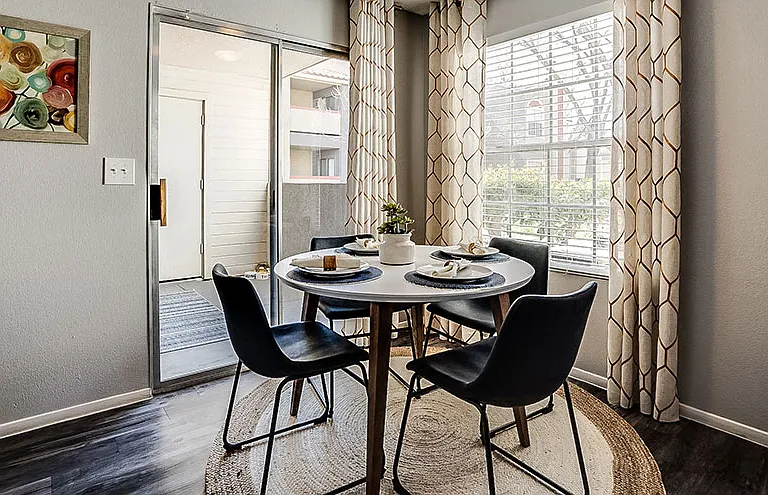 Bella Solara Apartment Homes — Photo 11