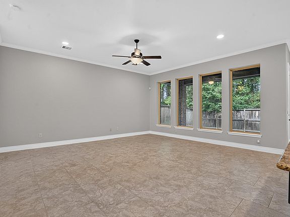 5th image of 27 Daffodil Meadow Pl