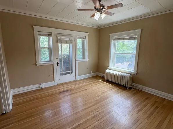 Dewey Apartments (3301 Dewey Ave.), 3301 Dewey Ave APT 9, Omaha, NE 68105