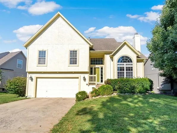 6344 Brownridge Dr, Shawnee, KS 66218