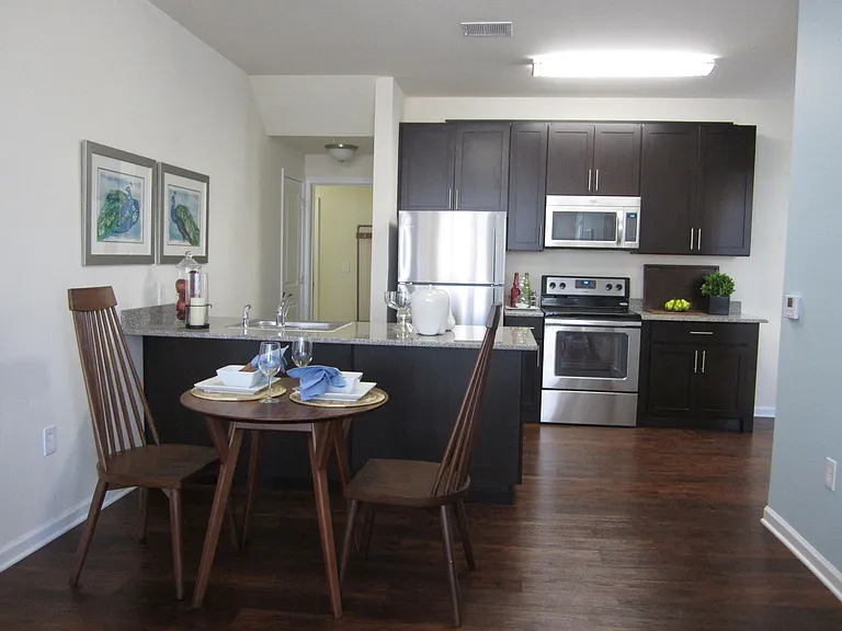 Woodmont Knolls — Photo 17