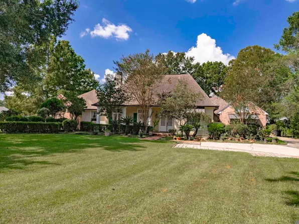 1227 Westchester Dr, Baton Rouge, LA 70810