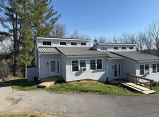 7074 Hickman Cemetery Rd, Radford, VA 24141