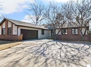 6951 La Salle St, Lincoln, NE 68516