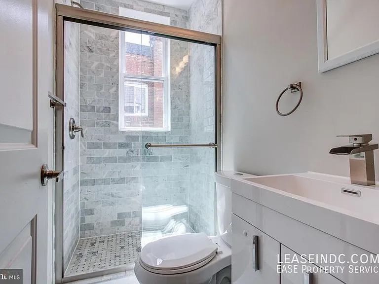 1626 Monroe St NW #2 — Photo 11