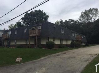 121 Arthur Ave APT 204, Fox Lake, IL 60020