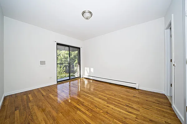 Rented by Level Group | media 9