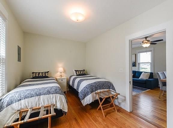 4th image of 32 Briarwood Ave