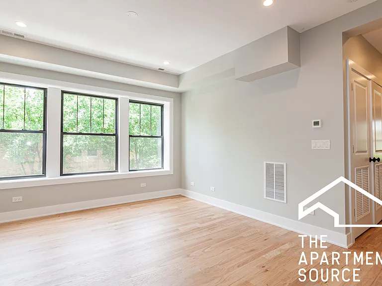 2453 W Logan Blvd #2 — Photo 5