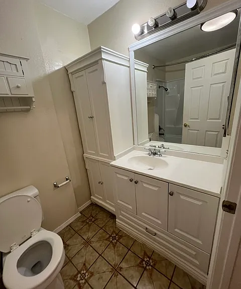 8308 Regents Rd #2F — Photo 10