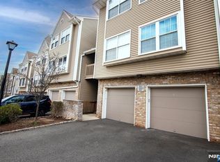 507 Windsor Dr #107, Palisades Park, NJ 07650