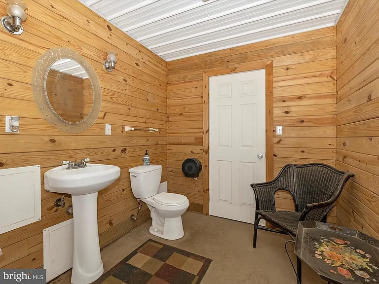 15104 Gardner Rd — Photo 16