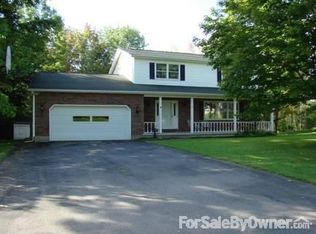 6 Brookside Ter, New Hartford, NY 13413