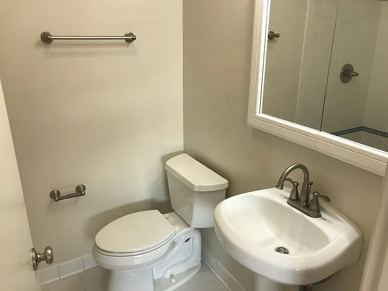1650 Livonia Ave #7 — Photo 7