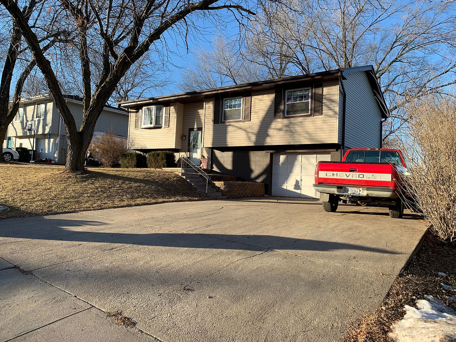 516 Elm St, Ceresco, NE 68017 Zillow