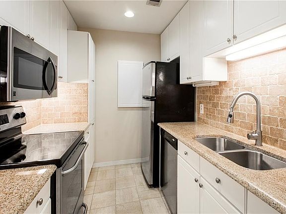 3rd image of 4334 Buena Vista St APT F