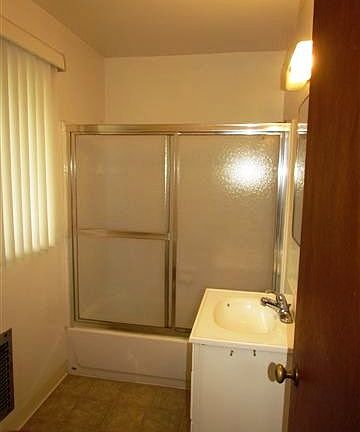 2nd image of 238 N Dos Caminos Ave