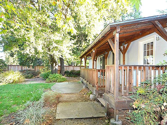 4th image of 9241 Ventura Ave