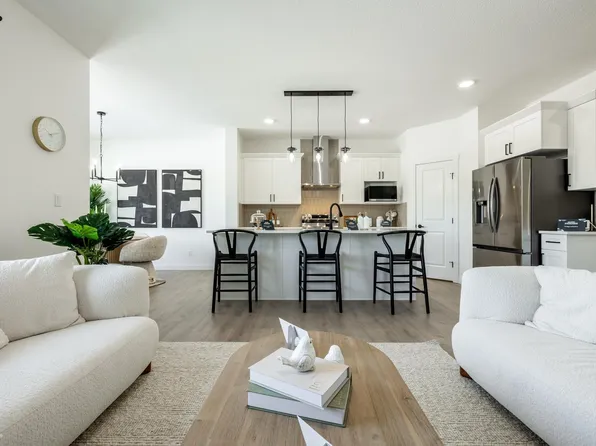 224 Falcon Cres, Leduc County, AB T0B 3M3