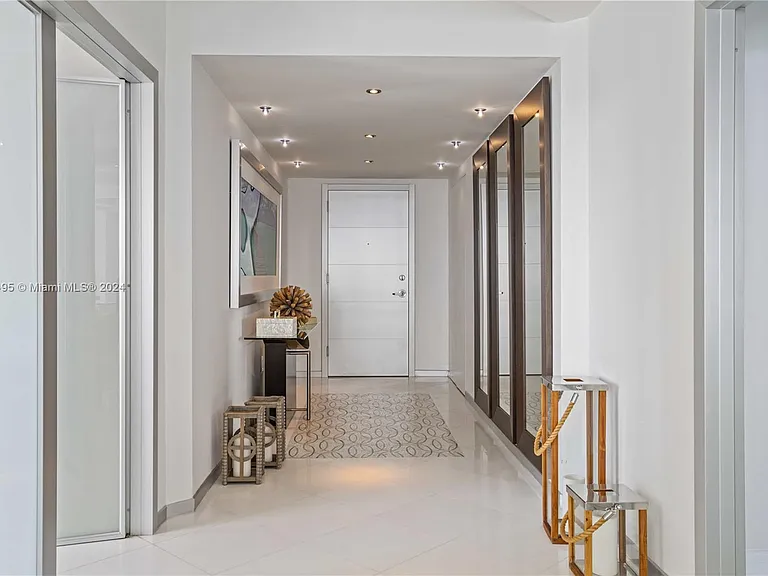 6365 Collins Ave #3803 — Photo 17